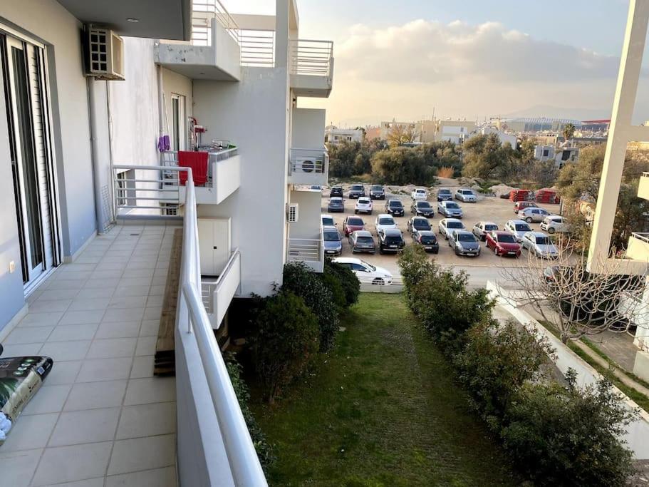 Spacious And Sunkissed 3Br & 2 Bathrooms Apartment アテネ エクステリア 写真