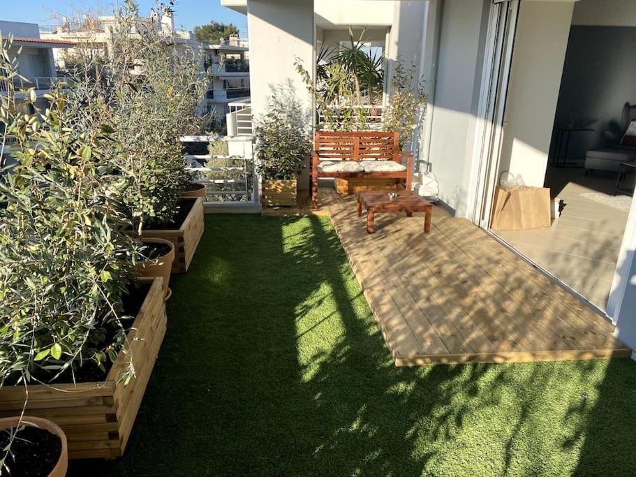 Spacious And Sunkissed 3Br & 2 Bathrooms Apartment アテネ エクステリア 写真