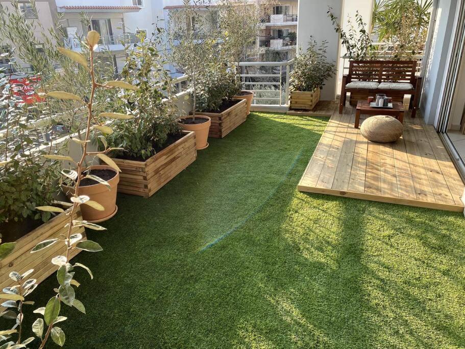 Spacious And Sunkissed 3Br & 2 Bathrooms Apartment アテネ エクステリア 写真