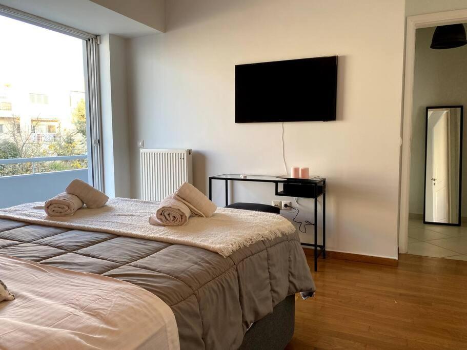 Spacious And Sunkissed 3Br & 2 Bathrooms Apartment アテネ エクステリア 写真
