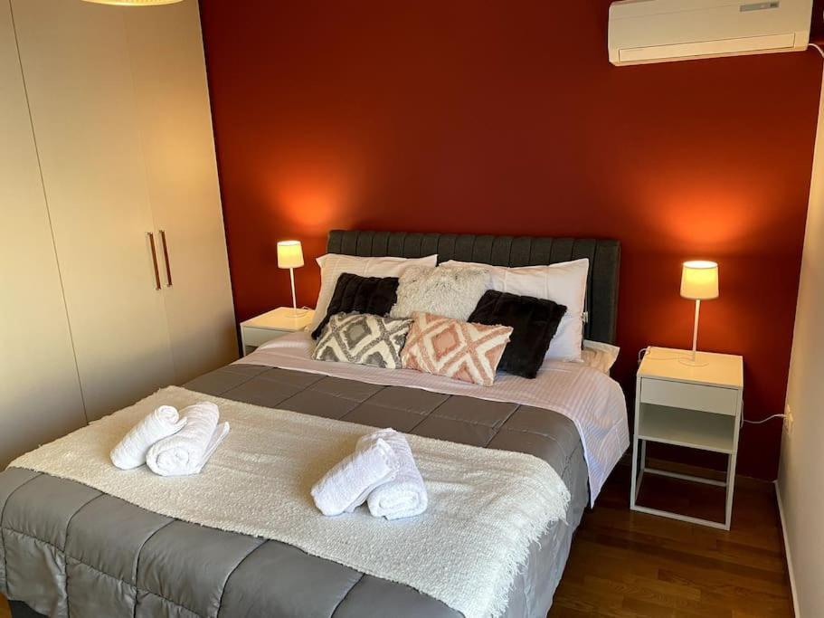 Spacious And Sunkissed 3Br & 2 Bathrooms Apartment アテネ エクステリア 写真